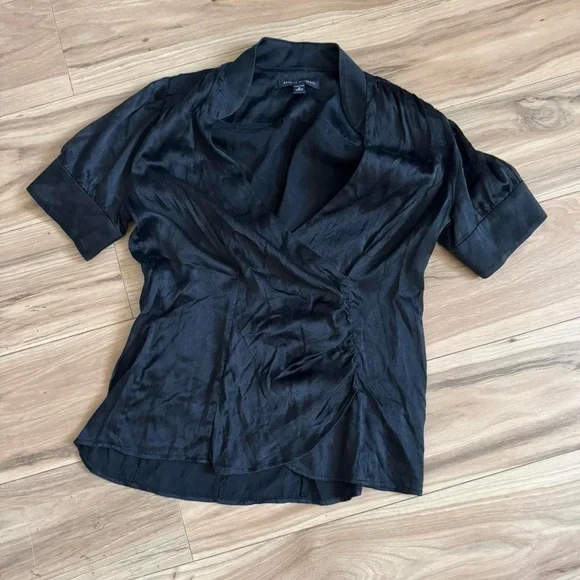 2000’s Vintage Black genuine silk cap short sleeve v-neck plunge bust blouse - Picture 6 of 7